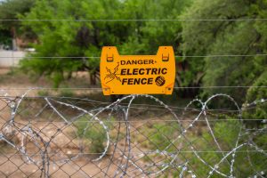 danger electric fence sign